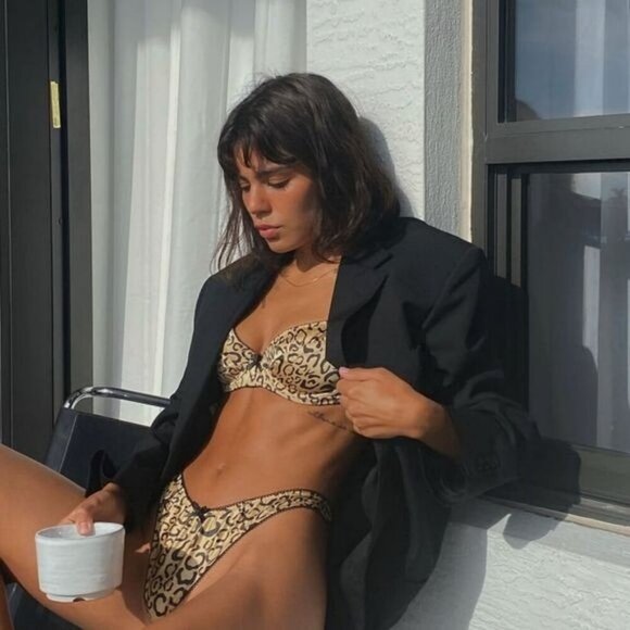 For Love & Lemons ✦ Lush Leopard Satin Bra ✦ Contrast Loop Accents XS NWT - Picture 1 of 7